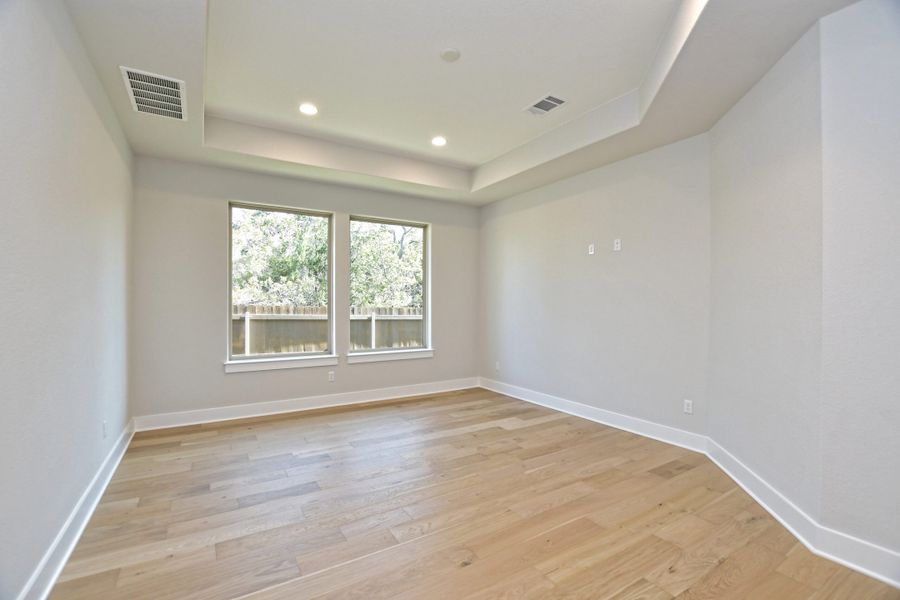 Representative unfurnished interior of a home built from the Sapphire by Giddens Homes in Riverstone, Georgetown (Image 23).