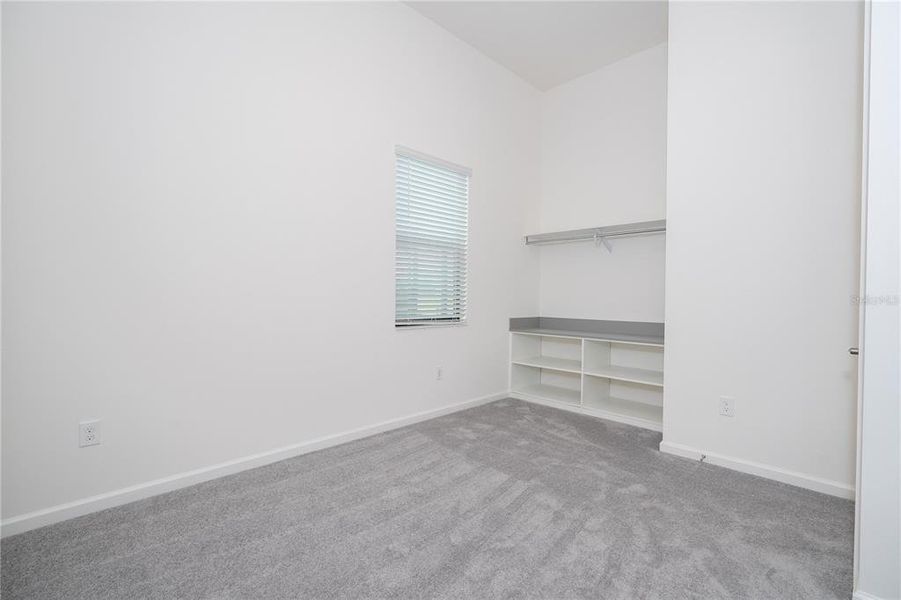 Spacious, unfurnished interior of a new home in , Orlando (Image 68).