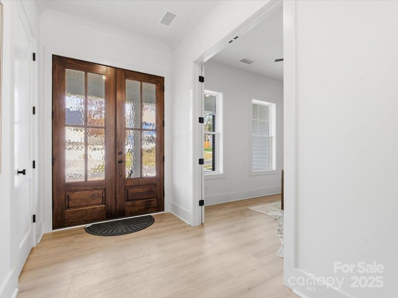 Spacious, unfurnished interior of a new home in , Mooresville (Image 19).