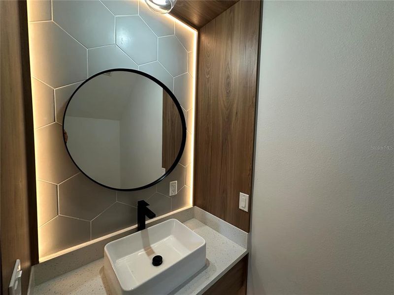 Furnished interior view inside a new home in , Orlando (Image 9).