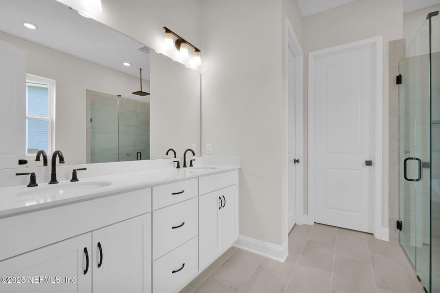 Furnished interior view inside a new home in Courtney Oaks at SilverLeaf, St. Augustine (Image 10).
