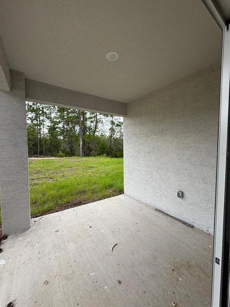 Exterior details and patio area of a home in , Citrus Springs (Image 3). Exterior details and patio area of a home in , Citrus Springs (Image 3).
