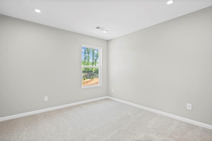 Spacious, unfurnished interior of a new home in Sage Woods, Dallas (Image 28).