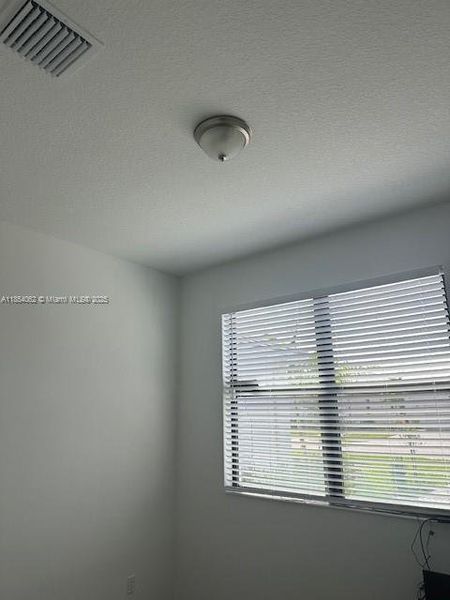 Spacious, unfurnished interior of a new home in , Port St. Lucie (Image 17).