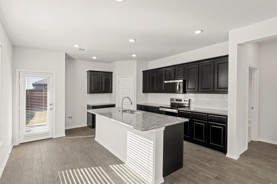 10. 1710 Potomac - Kitchen (2)