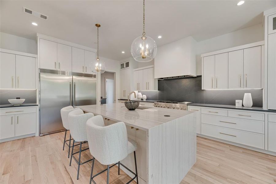 Furnished interior view inside a new home in , Dallas (Image 13). Furnished interior view inside a new home in , Dallas (Image 13).