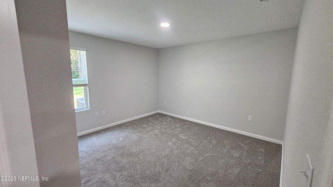 Spacious, unfurnished interior of a new home in , Jacksonville (Image 20).