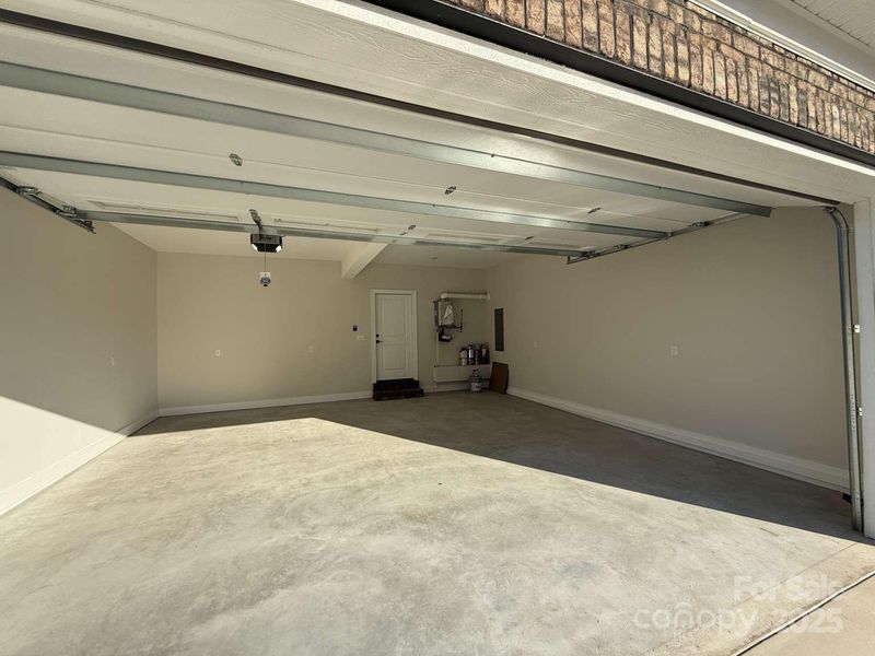 Spacious, unfurnished interior of a new home in , Conover (Image 22).