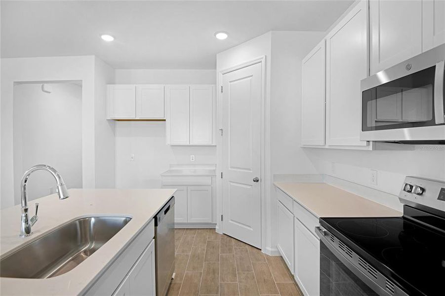 Furnished interior view inside a new home in Annabelle Estates, Lake Wales (Image 6). Furnished interior view inside a new home in Annabelle Estates, Lake Wales (Image 6).