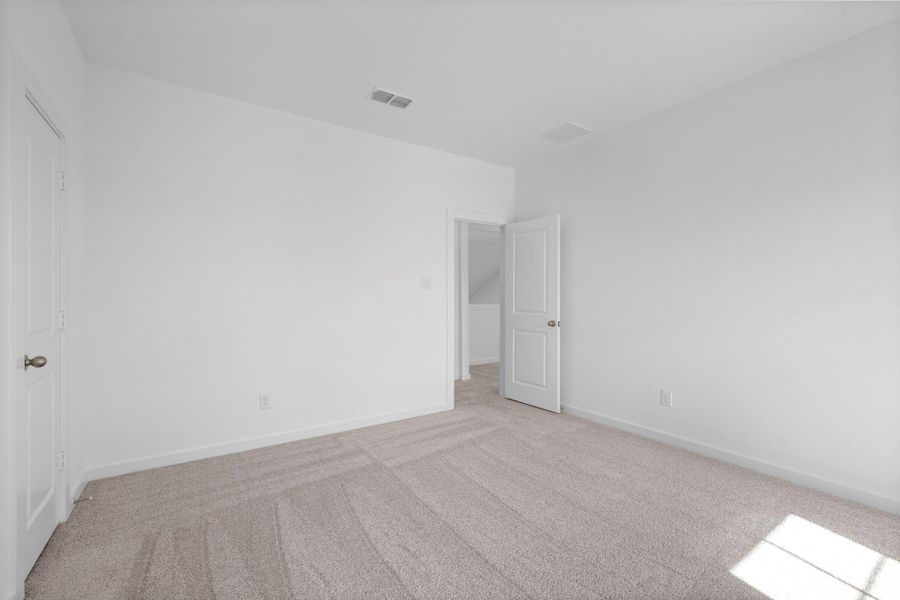 Spacious, unfurnished interior of a new home in , Missouri City (Image 26).