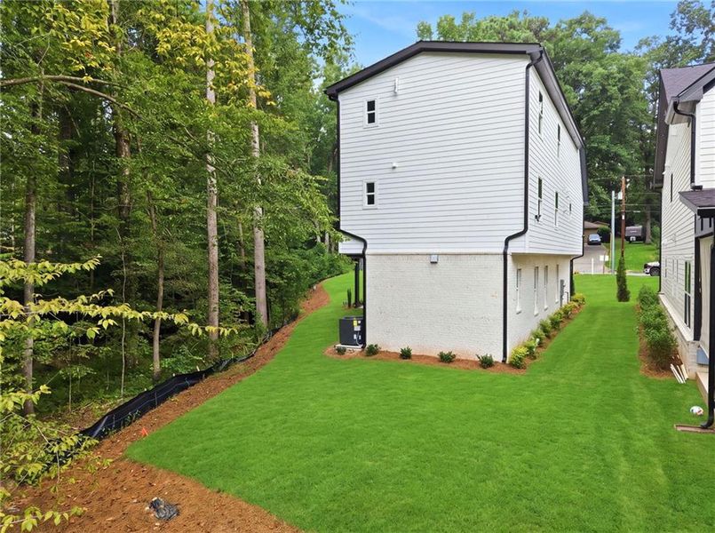 Exterior details and patio area of a home in , Sugar Hill (Image 4).