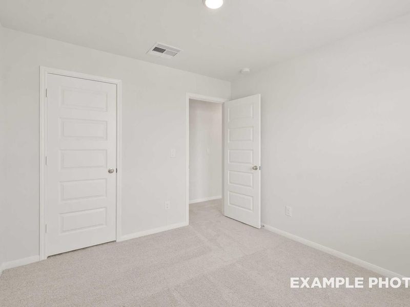 Spacious, unfurnished interior of a new home in Caney Creek Place, Conroe (Image 32).