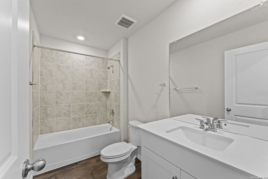 Furnished interior view inside a new home in Laurel Vistas, San Antonio (Image 6). Furnished interior view inside a new home in Laurel Vistas, San Antonio (Image 6).