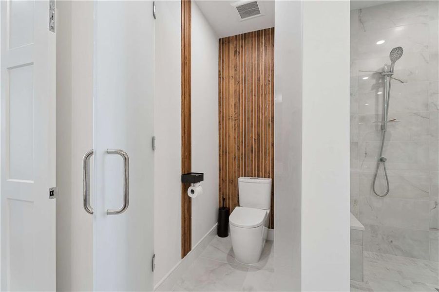 Furnished interior view inside a new home in , Atlanta (Image 34).