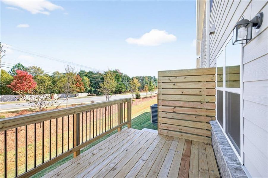 Exterior details and patio area of a home in Franklin Manor, Lawrenceville (Image 3).