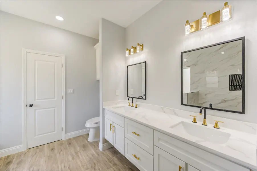 Furnished interior view inside a new home in , Woodbranch (Image 9).