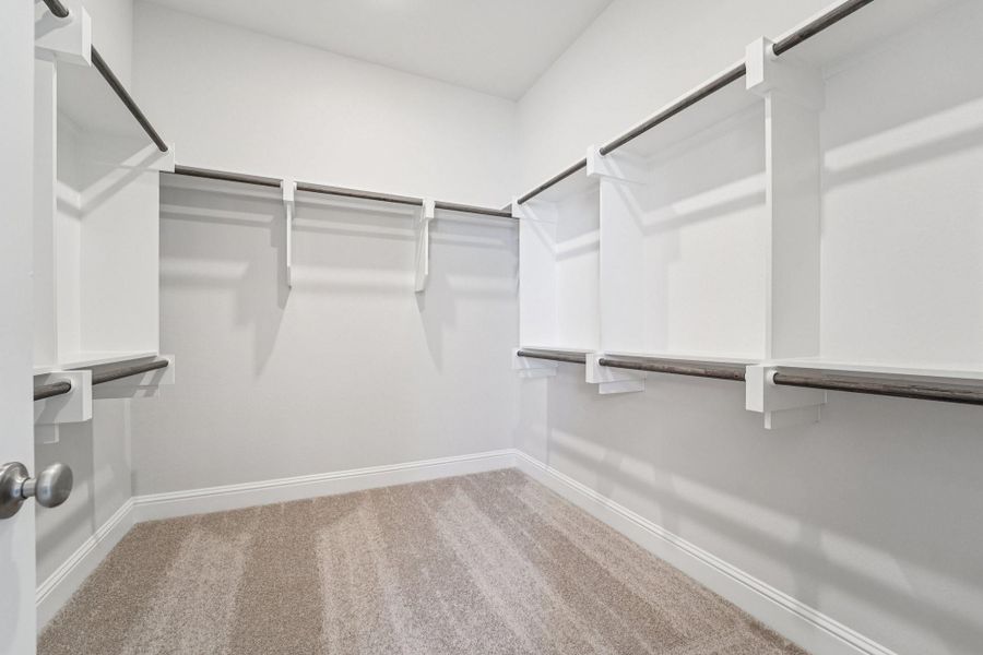 Spacious, unfurnished interior of a new home in Evergreen 70', Conroe (Image 21).