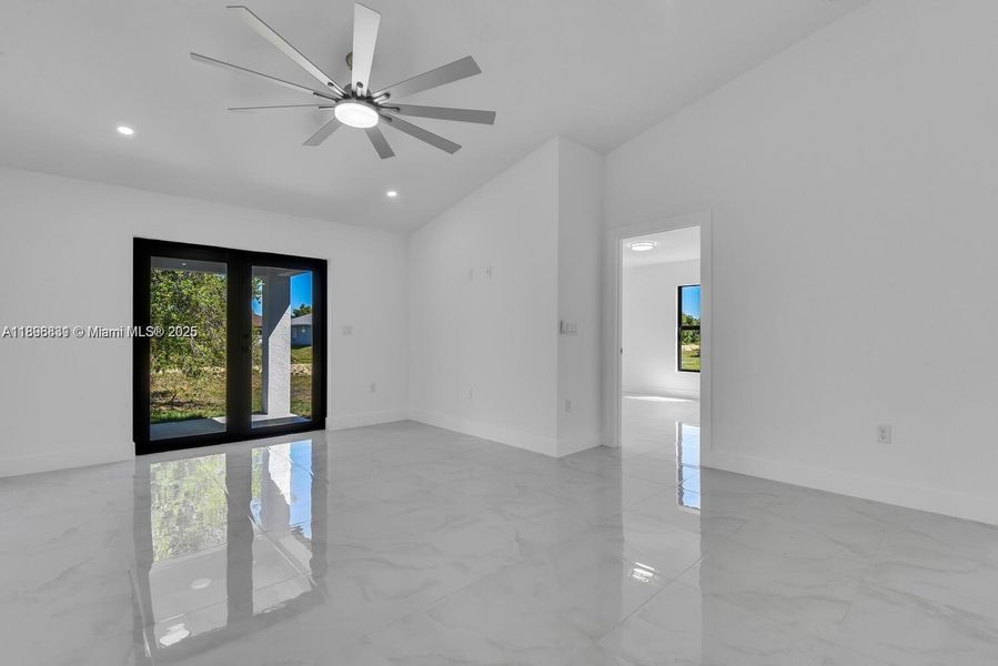 Image 34 of a home in .