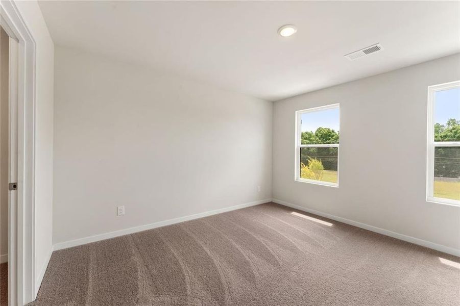 Spacious, unfurnished interior of a new home in Magnolia Square, Austell (Image 20).