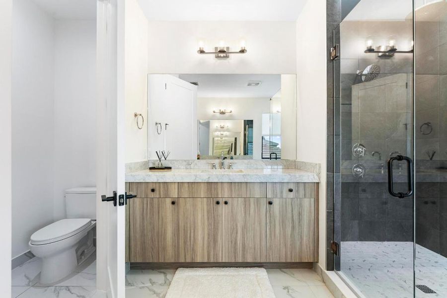 12490 Solana Bay_second primary suite up