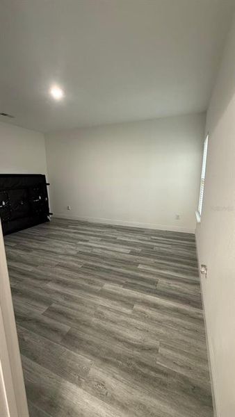 Spacious, unfurnished interior of a new home in , Ocala (Image 15).