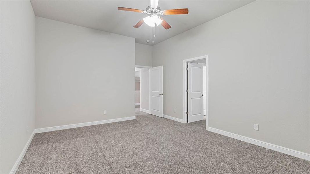 Spacious, unfurnished interior of a new home in Lakeview Pointe, Grand Prairie (Image 20).