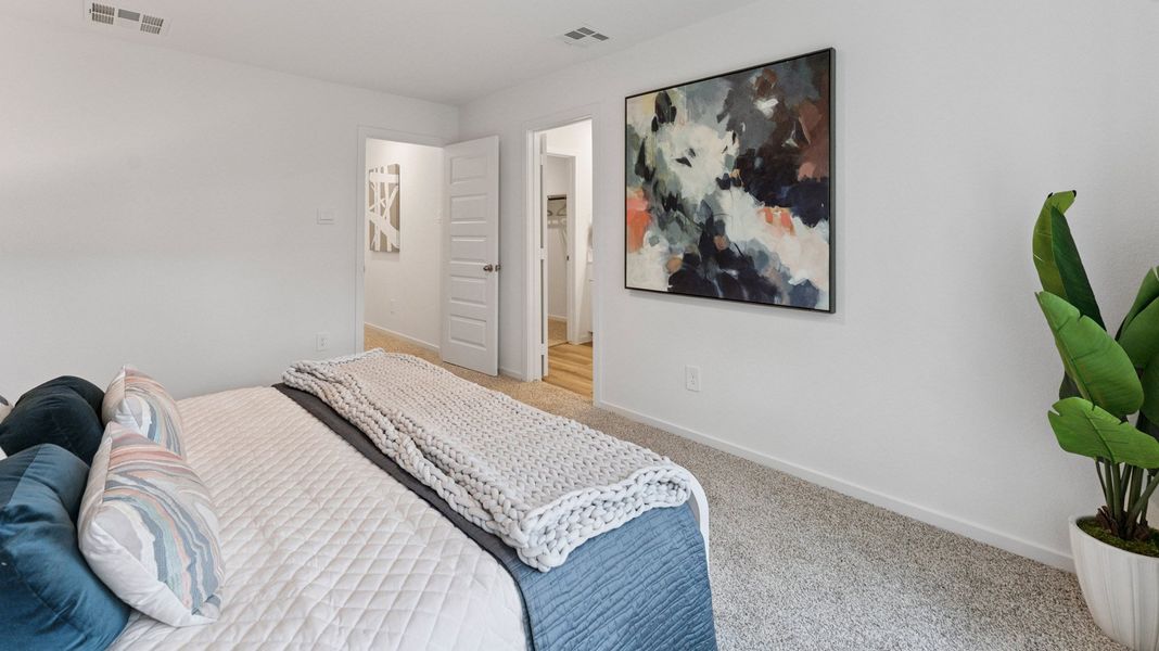 Representative furnished interior of a home built from the Honeysuckle by D.R. Horton in Mansfield Estates, Houston (Image 17). Representative furnished interior of a home built from the Honeysuckle by D.R. Horton in Mansfield Estates, Houston (Image 17).