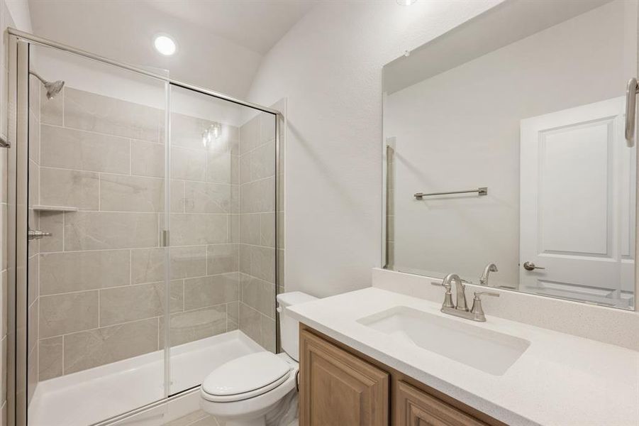 Furnished interior view inside a new home in Country Lakes Classic 60, Argyle (Image 11).