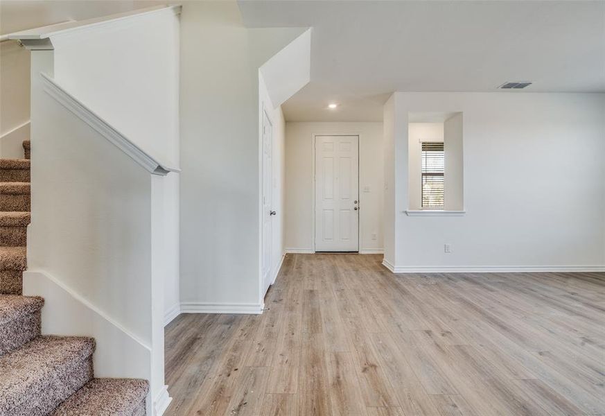 Spacious, unfurnished interior of a new home in Heartland, Crandall (Image 18).