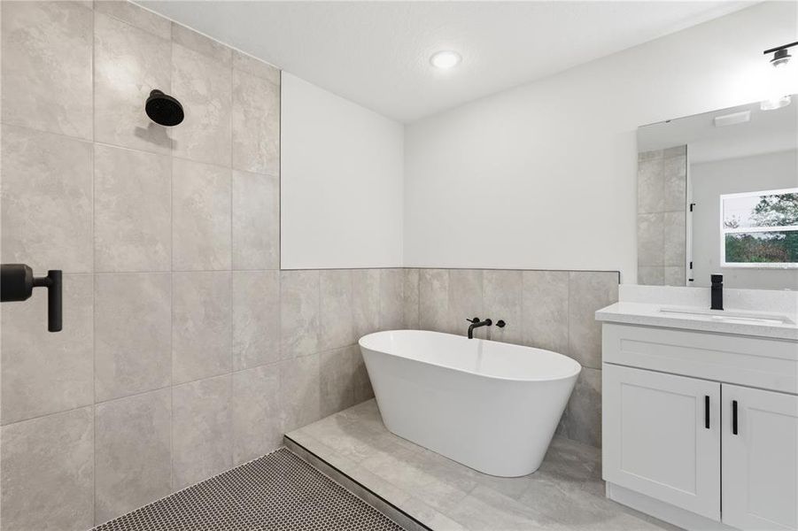 Furnished interior view inside a new home in , Sebring (Image 8).