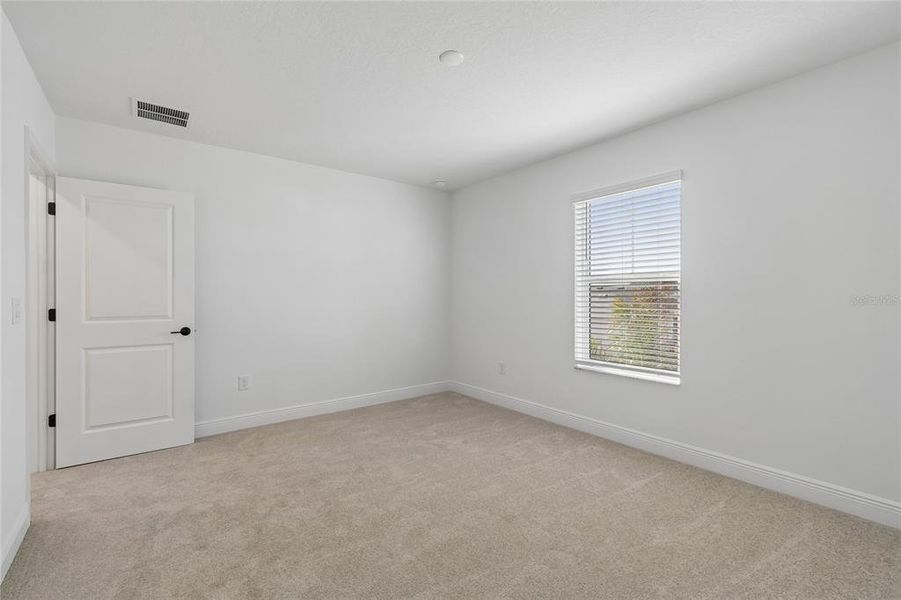 Spacious, unfurnished interior of a new home in SeaFlower, Bradenton (Image 22).