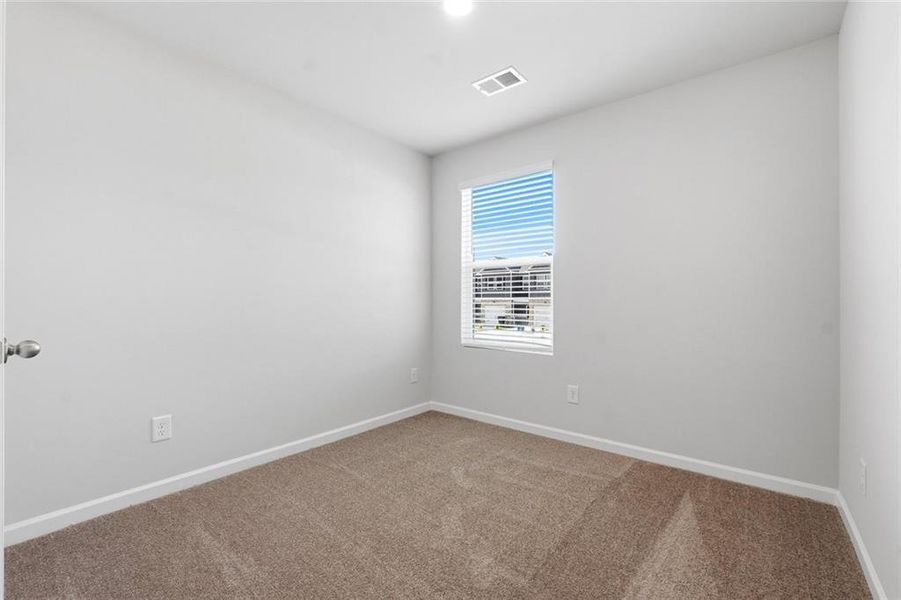 Spacious, unfurnished interior of a new home in Azalea Hills, Temple (Image 14).