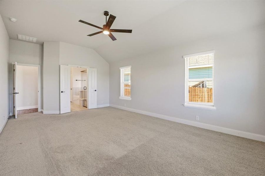 Spacious, unfurnished interior of a new home in , Godley (Image 14).