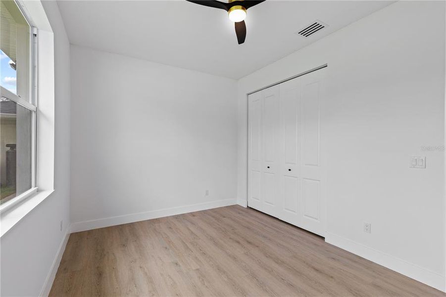 Spacious, unfurnished interior of a new home in , Lake Placid (Image 19).