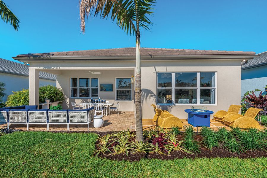 Representative exterior details of a home built from the Luna by GL Homes in Valencia Sky (55+), Naples (Image 4).