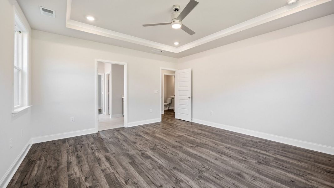 Spacious, unfurnished interior of a new home in Heritage Pointe, Senoia (Image 19).
