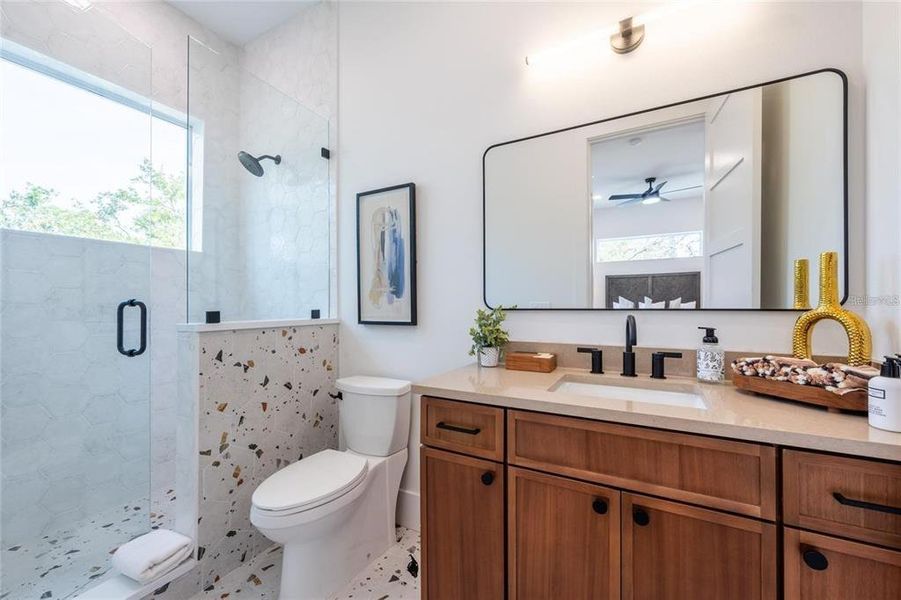 Furnished interior view inside a new home in , Sarasota (Image 68).