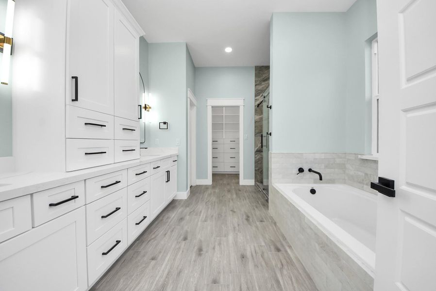 Furnished interior view inside a new home in , Pasadena (Image 16).