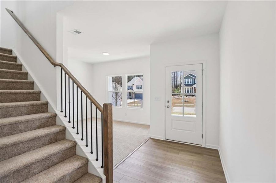 Spacious, unfurnished interior of a new home in The Pointe at Heron Bay, Locust Grove (Image 16).