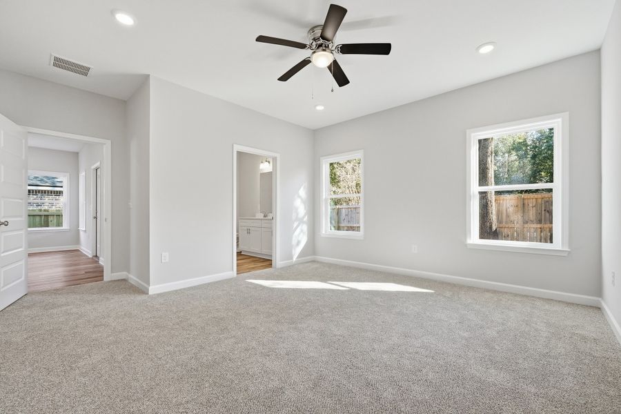 Spacious, unfurnished interior of a new home in McCarthy Estates, Defuniak Springs (Image 45). Spacious, unfurnished interior of a new home in McCarthy Estates, Defuniak Springs (Image 45).