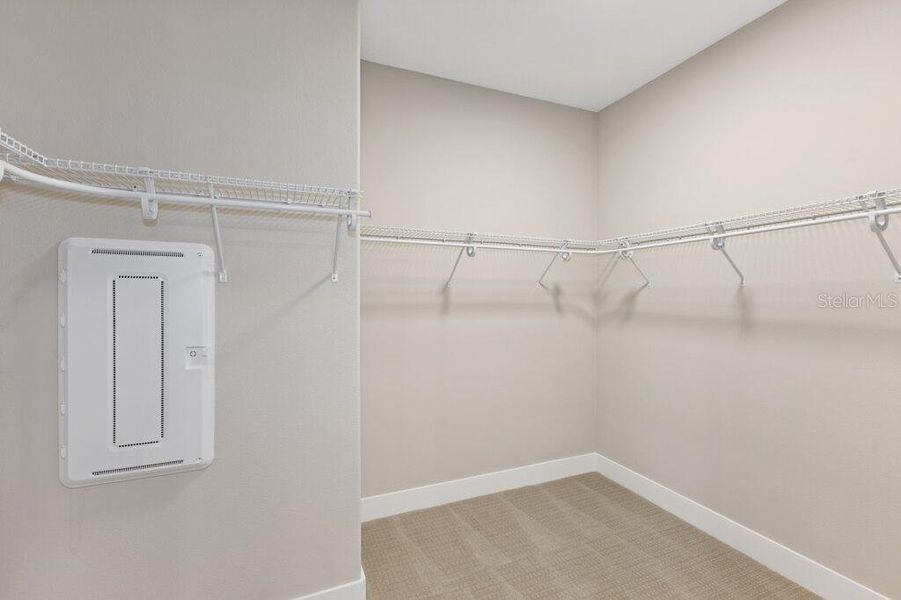 Spacious, unfurnished interior of a new home in Ocala Preserve, Ocala (Image 18).