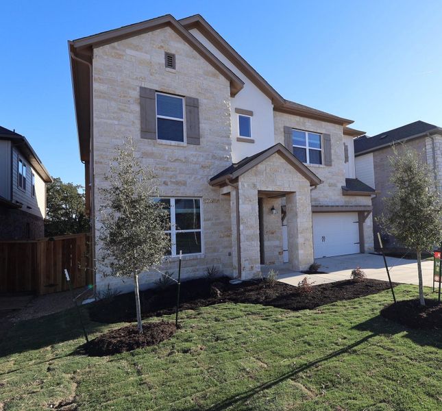 Exterior details and patio area of a home in Edgewood, Leander (Image 3).
