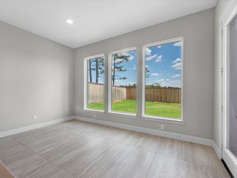 Spacious, unfurnished interior of a new home in Kresston, Montgomery (Image 12).