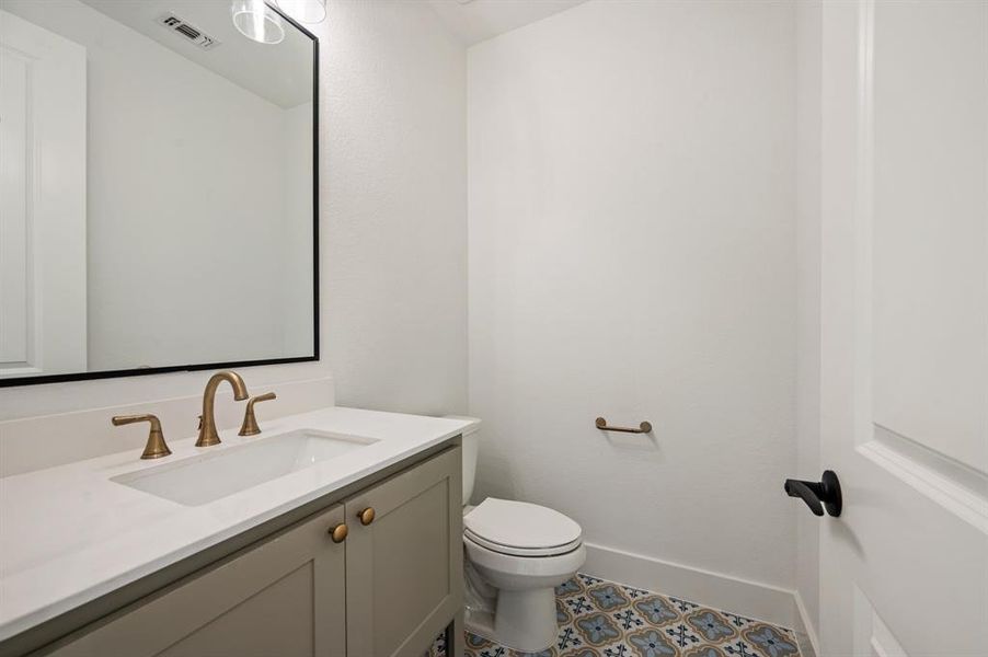 Furnished interior view inside a new home in NorthGlen, Haslet (Image 12).