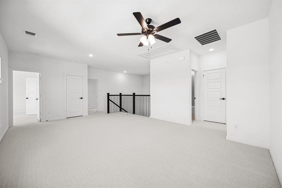 Spacious, unfurnished interior of a new home in Monterra - Classics, Fate (Image 25).