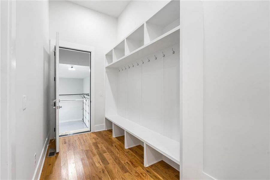 Spacious, unfurnished interior of a new home in , Atlanta (Image 18). Spacious, unfurnished interior of a new home in , Atlanta (Image 18).