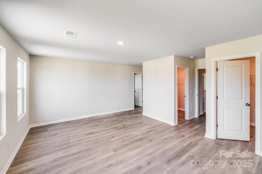 Spacious, unfurnished interior of a new home in , Statesville (Image 15).