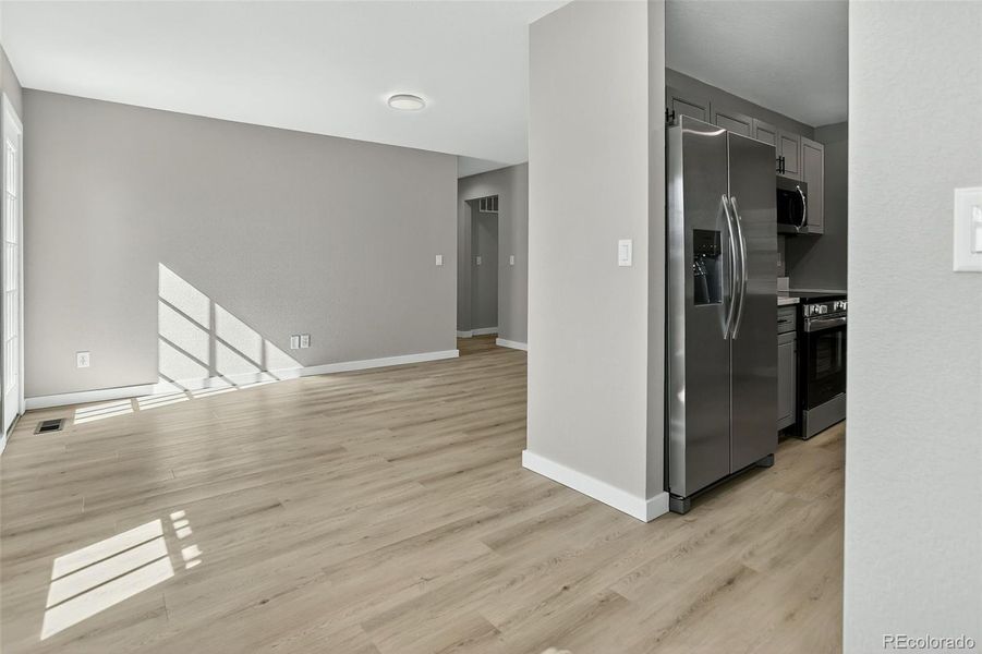 Spacious, unfurnished interior of a new home in , Centennial (Image 18).