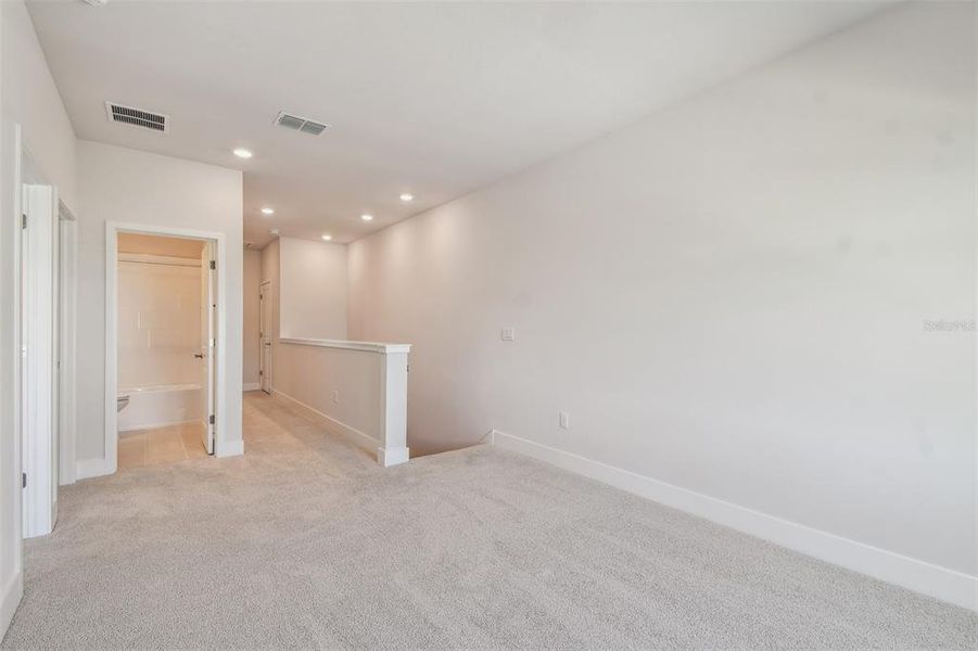 Spacious, unfurnished interior of a new home in North River Ranch – Townhomes, Parrish (Image 20). Spacious, unfurnished interior of a new home in North River Ranch – Townhomes, Parrish (Image 20).