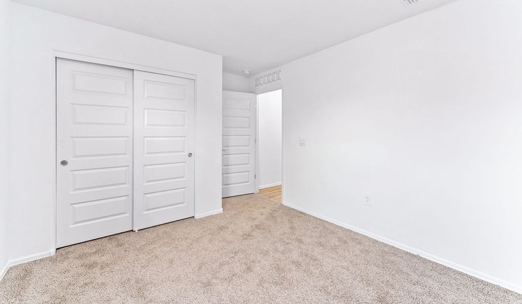 Spacious, unfurnished interior of a new home in Blackhawk, Tucson (Image 27).